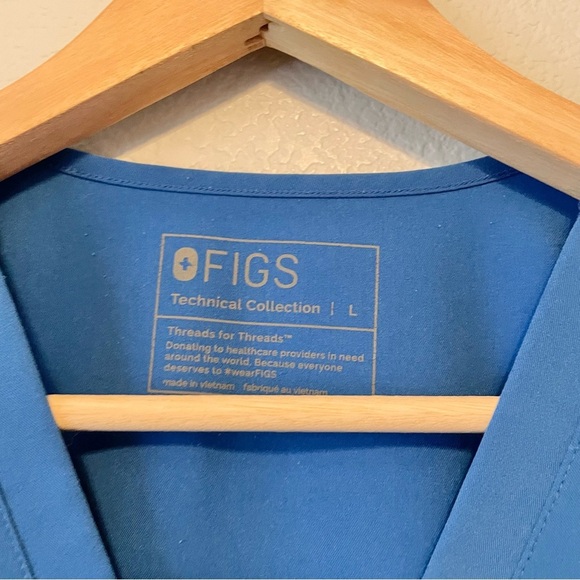 Figs Blue Technical Collection Scrub Top - Picture 2 of 4